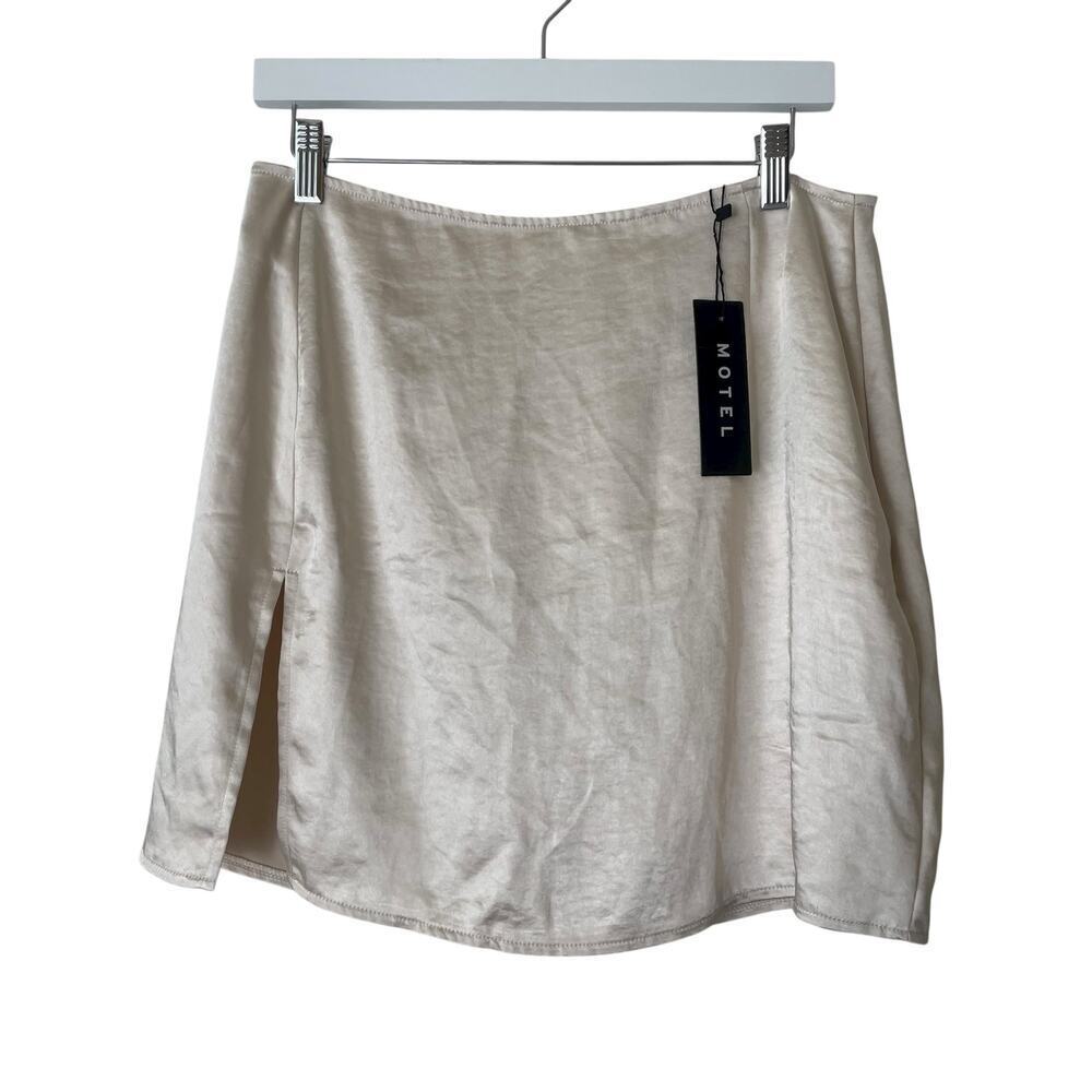 Motel Satin Mini Skirt With Slit Shenka Skirt Size Medium in Cream
